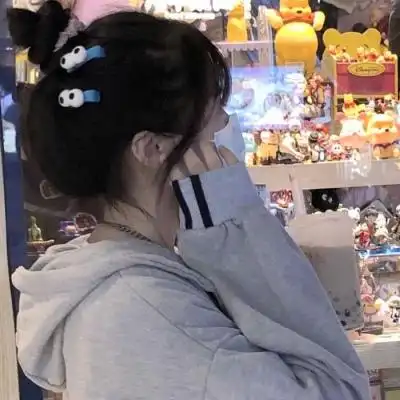 祁宋微信ins真人女生温柔头像