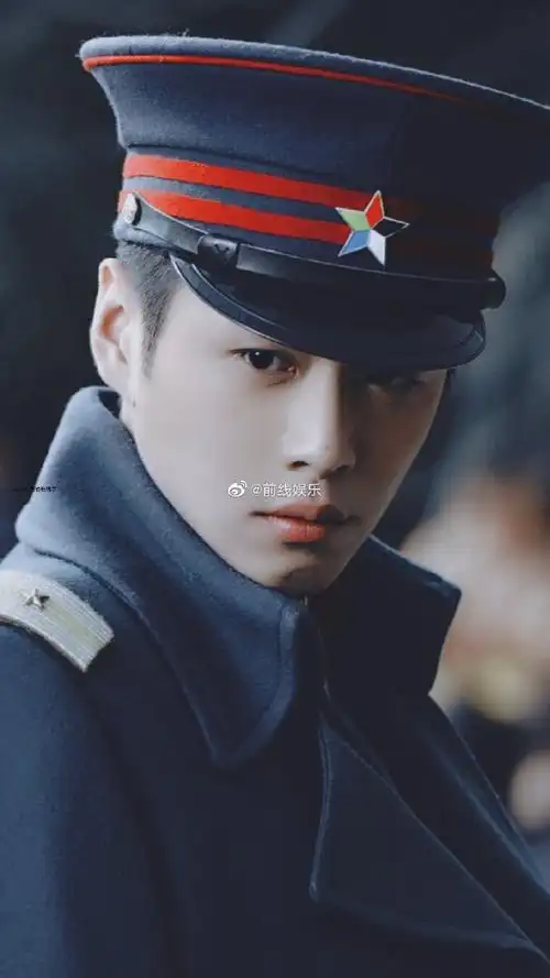 惊艳你的民国风造型#那张若昀民国风造型必须拥有姓名!