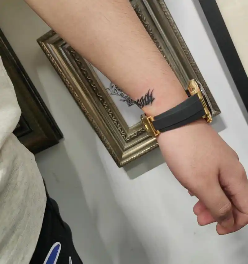 男生手腕小纹身 沈阳壹久tattoo 个性纹身