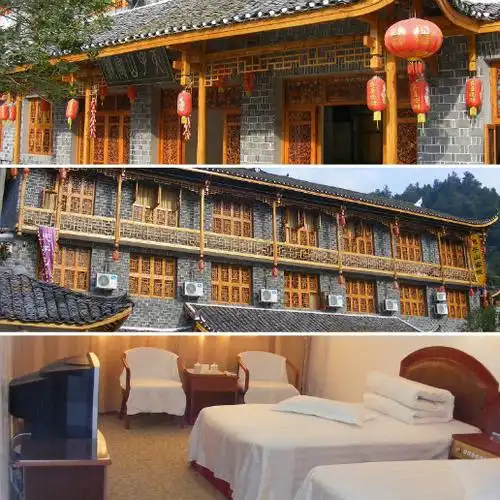 是土家人自筹建造供给休闲度假避暑的旅游农家宿地,目前是天子山最好