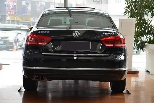 帕萨特正车尾