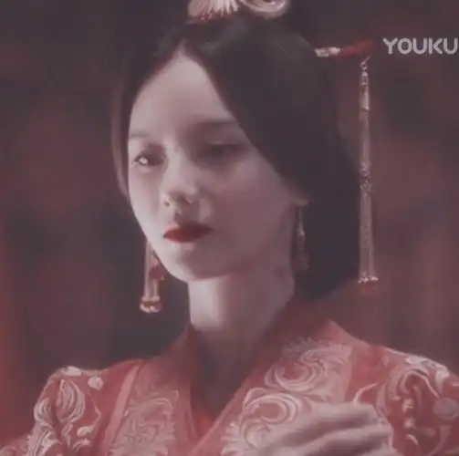 〈张芷溪-头像〉