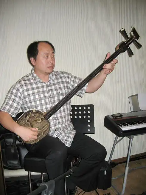 郝云唱响北京之歌情谣应邀首演星光现场