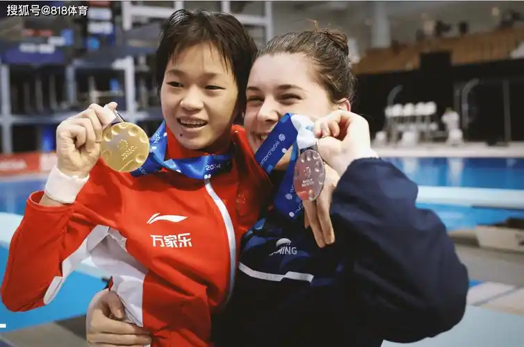 全红婵领先斯潘多里尼93分夺冠,英国闺蜜考拉抱红姐秀银牌_比赛_选手