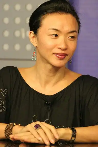 金星范冰冰拥抱牵手 大赞李晨找对象有眼光