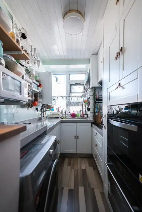 平米的厨房装修效果图