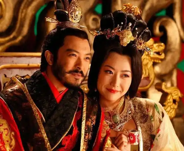 上天的补偿是公平的,在隋梁联姻的过程中,算命先生言定萧皇后贵不可言