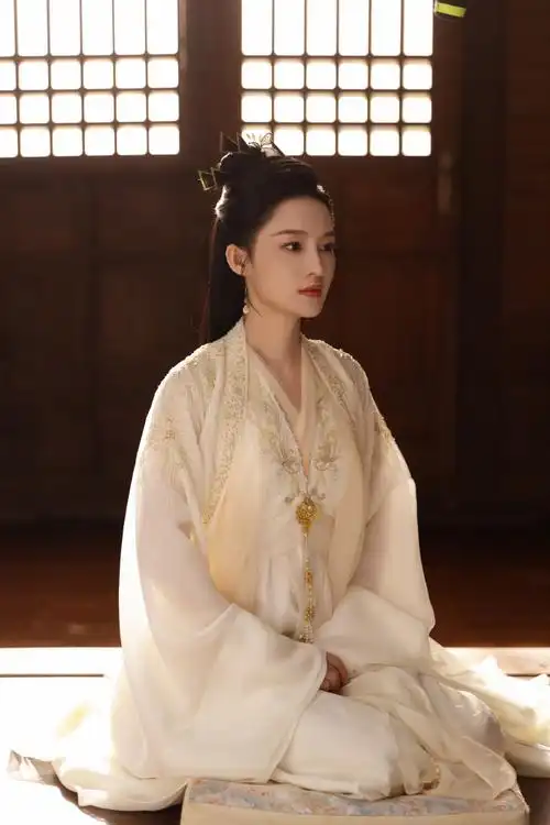 林婉儿@李沁今晚与你继续相约《庆余年第二季》.#李沁林婉儿