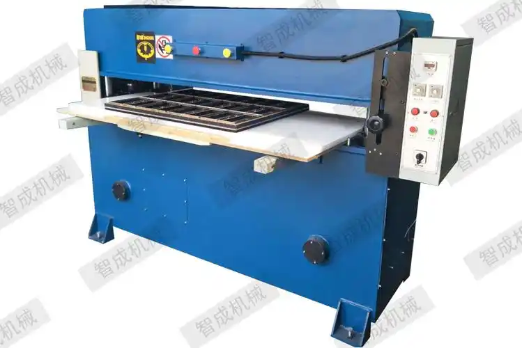 手动鞋帽手套裁断机