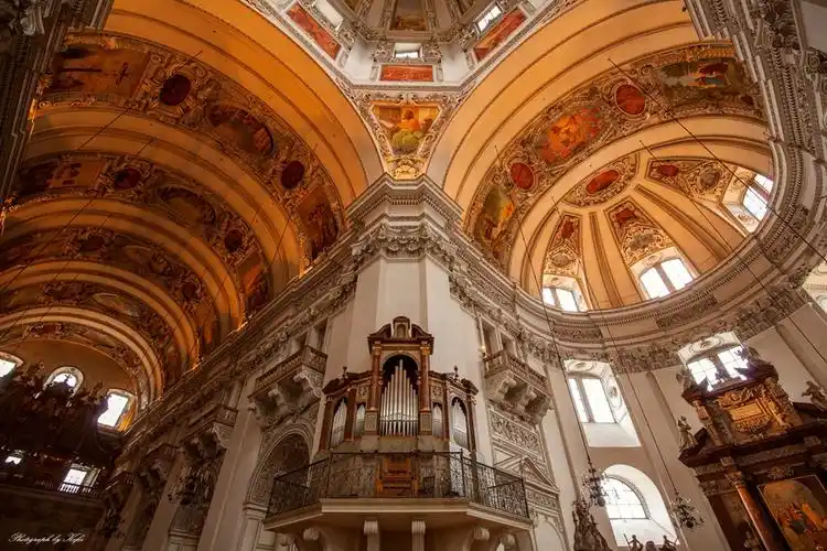 萨尔斯堡大教堂——一座完美的巴洛克建筑