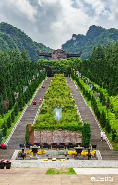 夏日跑马就来神农架,畅玩6大景区!