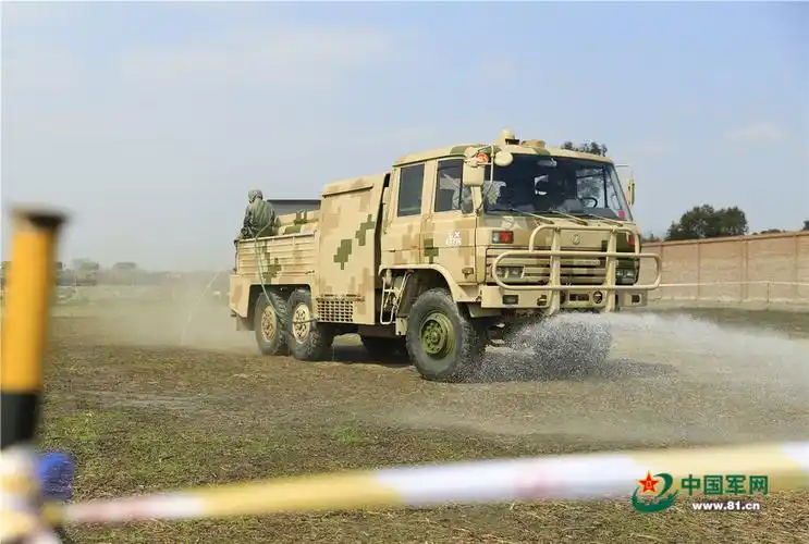 陆军第77集团军某防化旅进行战备拉动