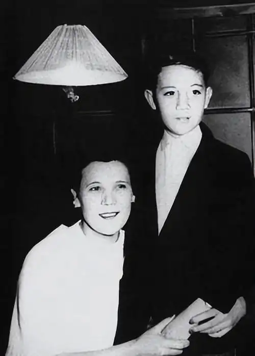 亲戚听完蒋孝文的回答,顿时恍然大悟!