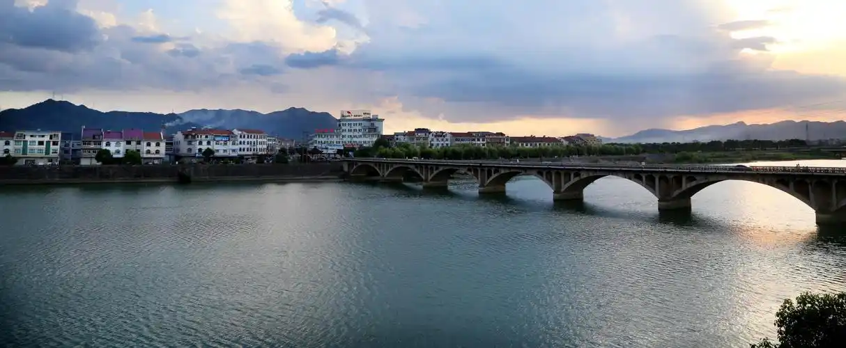 航埠镇统一改造整治环境 优化产能巩固经济强镇地位