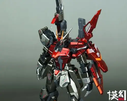 原创作品mg剑装强袭高达龙桃子伪电镀版