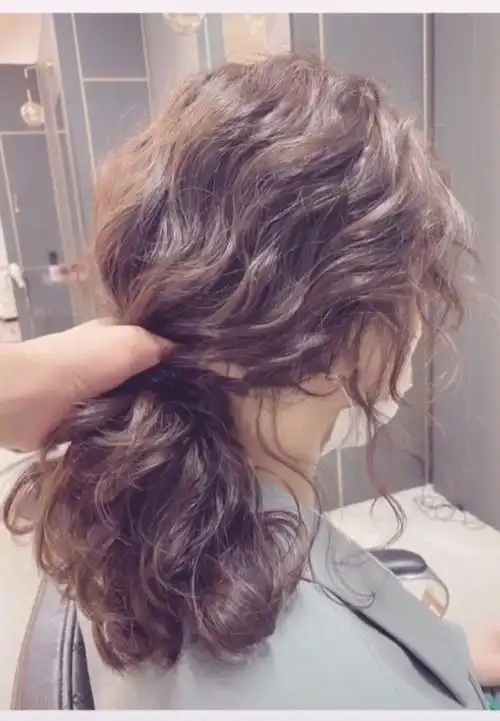 东田烫发#木马卷#东田发型设计#2021流行发型#女生烫发