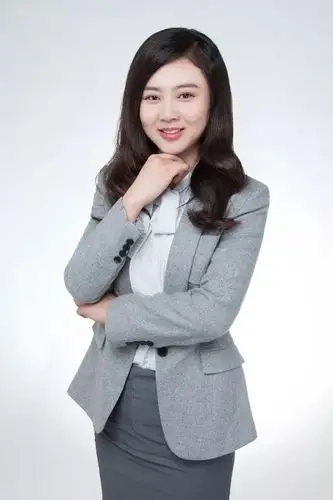 2017级新生访谈12程梦圆一位爱笑女生的金融圆