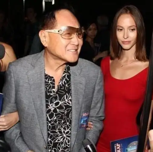 赵世曾的潇洒史:每年换172个女友,为牵手林志玲花费