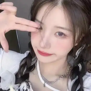 网恋网图照片女头高清漂亮的网恋真实照片女头