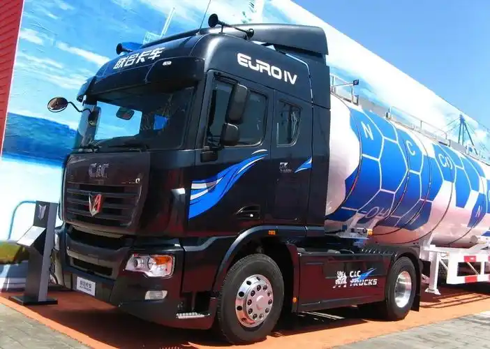 牵引车 联合卡车牵引车 联合卡车联合u系牵引车 > 联合卡车u336 336