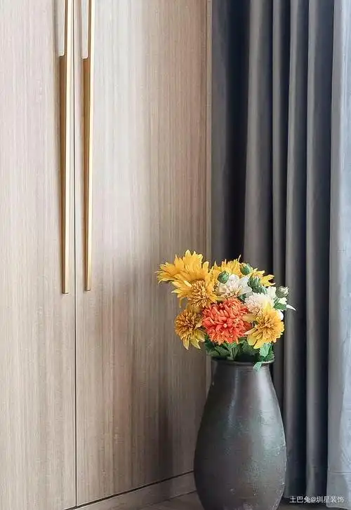 100㎡现代简约宁静,淡雅的设计阳台现代简约阳台设计图片赏析