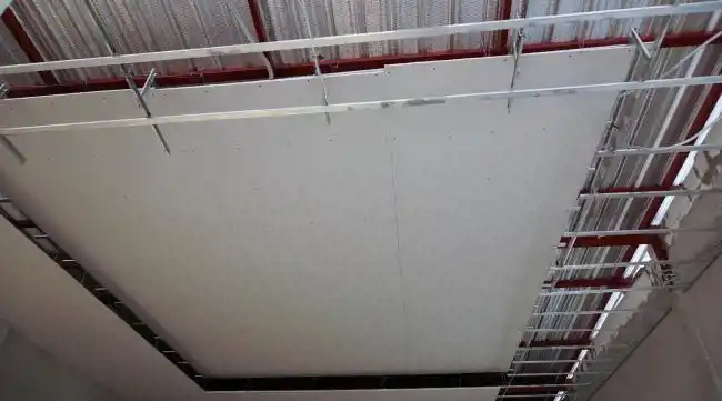 轻钢龙骨石膏板直线造型吊顶