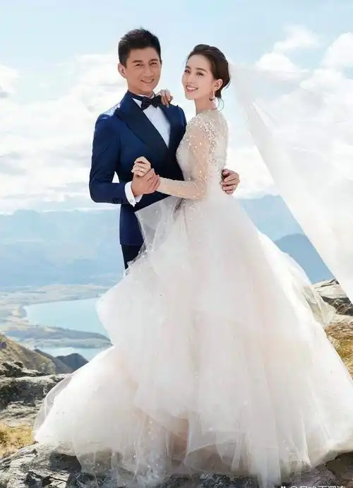 回顾刘诗诗8年婚姻一场空,吴奇隆终究让"恩爱佳话"成笑话