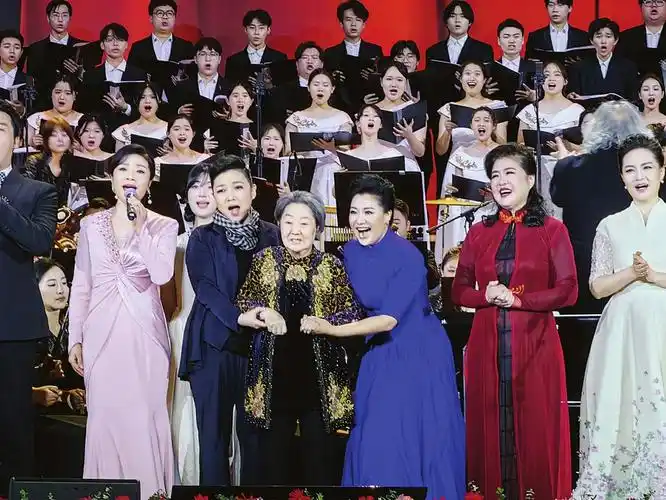 "人民艺术家郭兰英从艺90周年系列活动"在广州举行 掌声送给95岁的