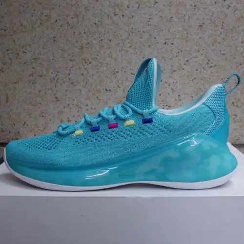 安踏篮球鞋男低帮汤普森kt战靴_安踏男汤普森轻骑兵4代kt夏透气战靴