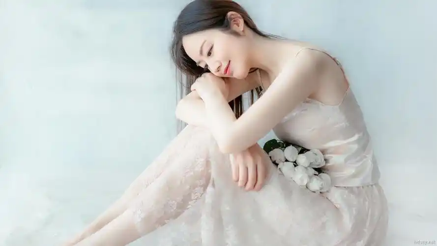 性感美女桌面壁纸【共12张】