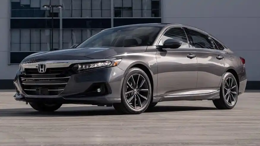 试驾2021款本田雅阁,194马力油耗6l,选这车家用很保险