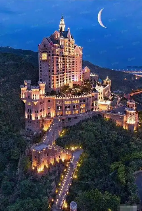 新到大连一方城堡靠山看海无限海景1040万