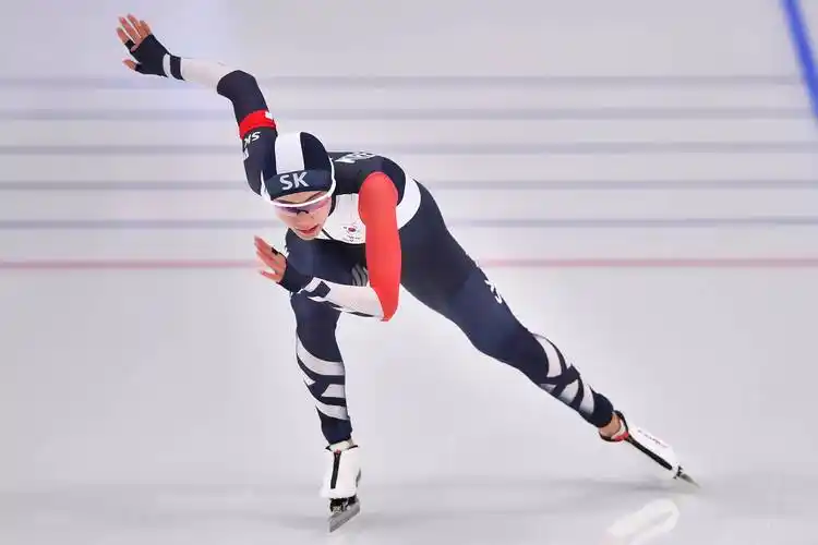 速度滑冰——"相约北京"中国公开赛开赛_比赛