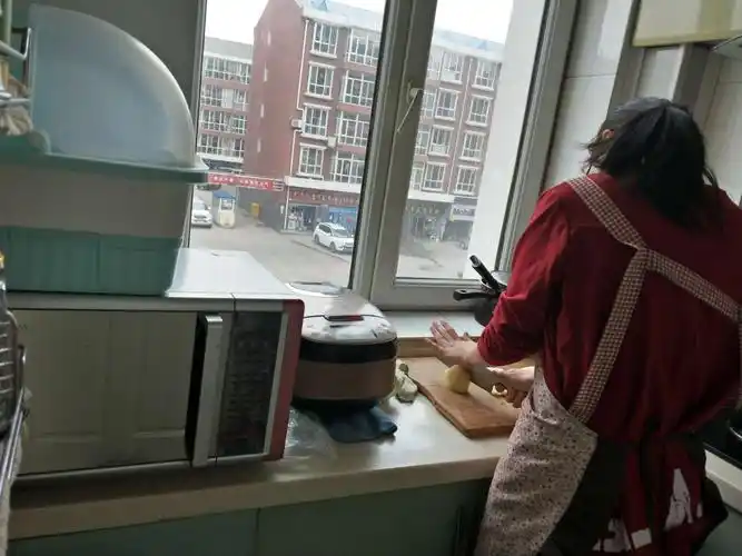 【香飞】六(4)班我们永远是最棒的,我们能帮妈妈炒菜做饭啦!