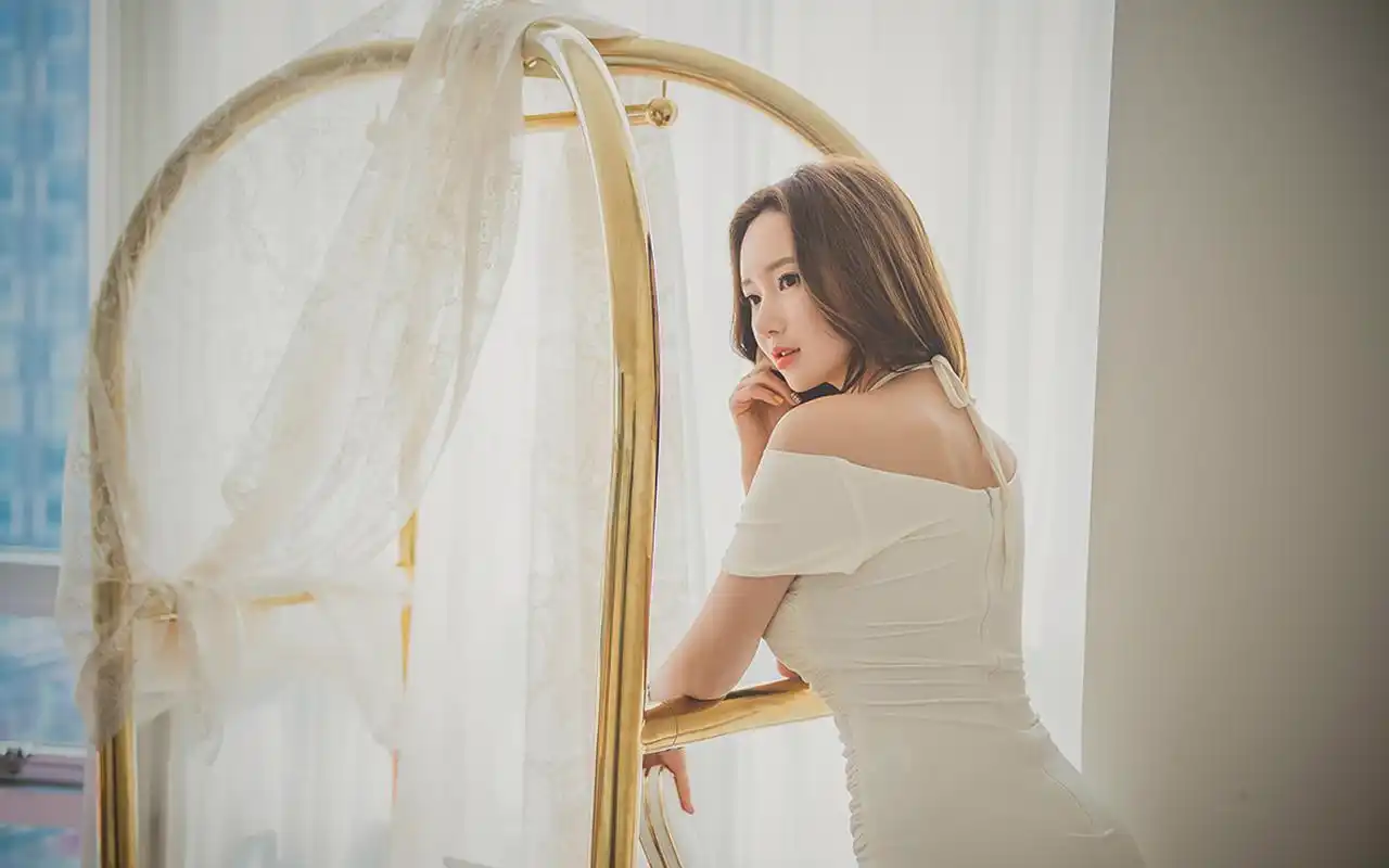 大胸美女李妍静白色连衣裙高清桌面壁纸 第二辑