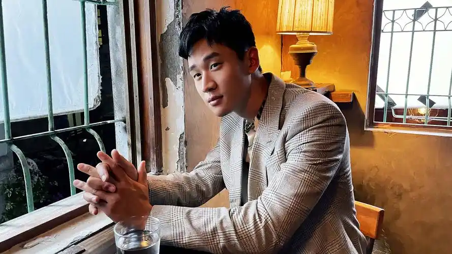 周兴哲《如果雨之后》三登亿万俱乐部 与单依纯合作mv浪漫上线