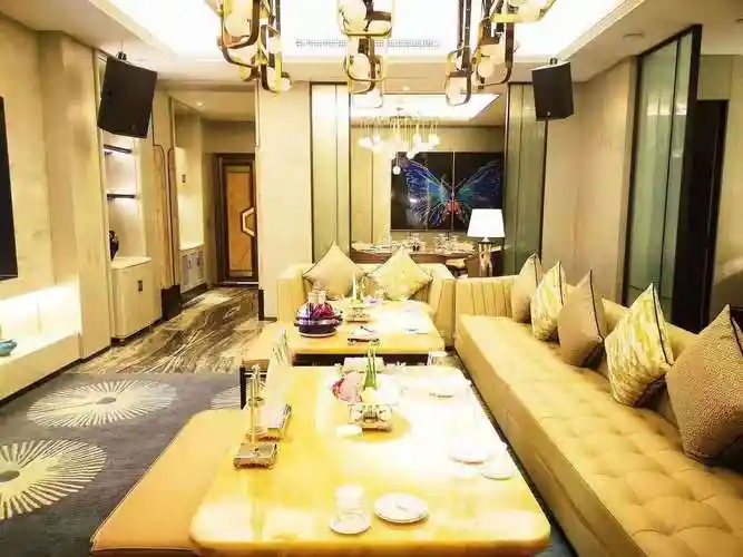 杭州云鼎国际ktv让人感受到大气豪放之感,从外观到内部的设计效果,有