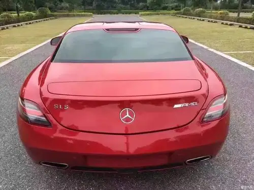 > 12年奔驰sls-amg,红色红内,海鸥门