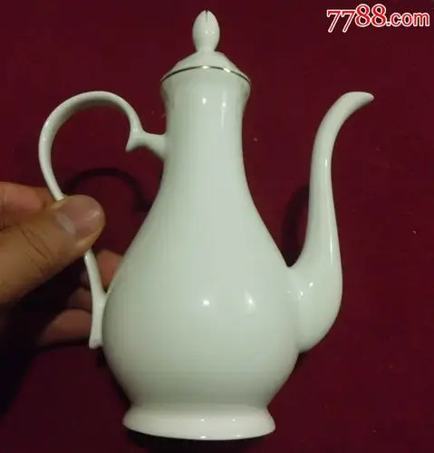 小酒壶彩绘瓷彩瓷蒙古部落