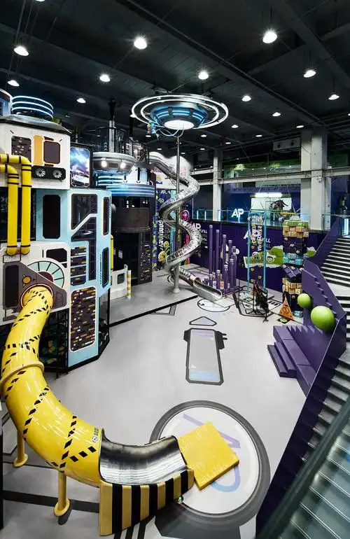 奇恩设计|apfunll全国首家元宇宙室内运动工厂