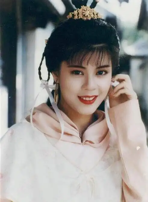 明星高清美图珍藏一线大花旦梁佩玲