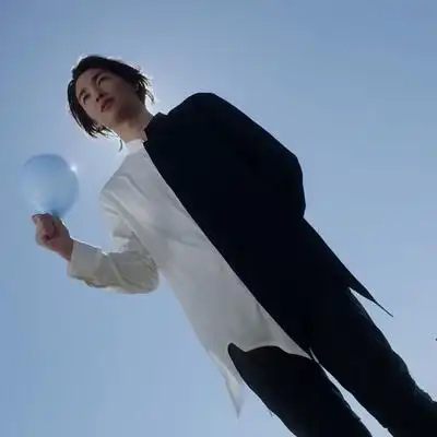 抢券活动仅剩00:00:00托雷基亚衬衣人间体衣服同款衬衫黑白泰迦