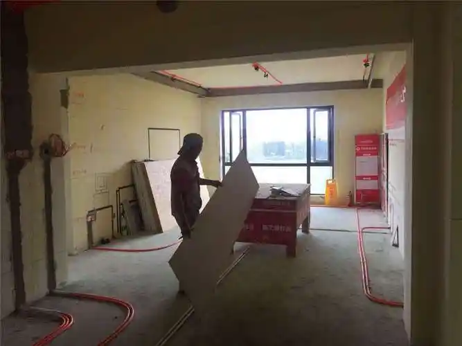 首页 参观工地 海珀澜庭175㎡美式混搭装修实景图去现场看看 开工大吉