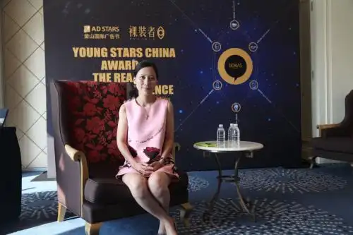 宝娜斯袜业 洪丽莉