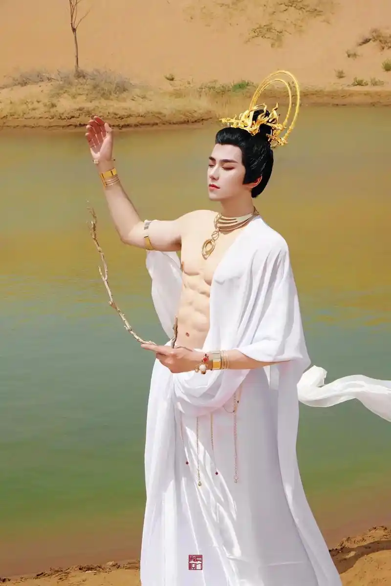 敦煌飞天 #东方美学 #国风合伙人 #男菩萨 # - 抖音