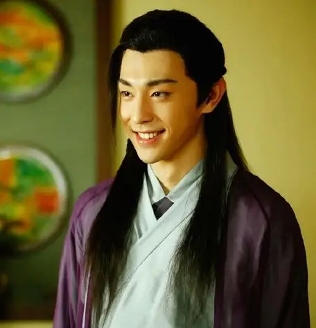 萧策,放荡不羁的外表下,藏着一颗寂寞的灵魂