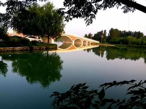 濮上园…………濮阳百姓休闲度假的乐园.图文//香山红叶.