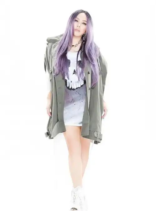 张惠妹近照瘦了不少!生图下巴和小腿都瘦一圈,但还是虎背熊腰