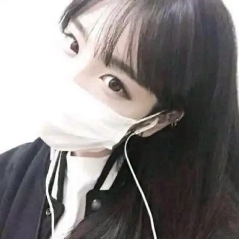 戴口罩女生头像拽拽