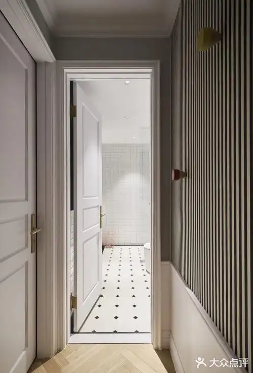 玄关,正对门做了一道隔断墙,正好挡住视线,破解开门见 - 吃喝玩乐精选